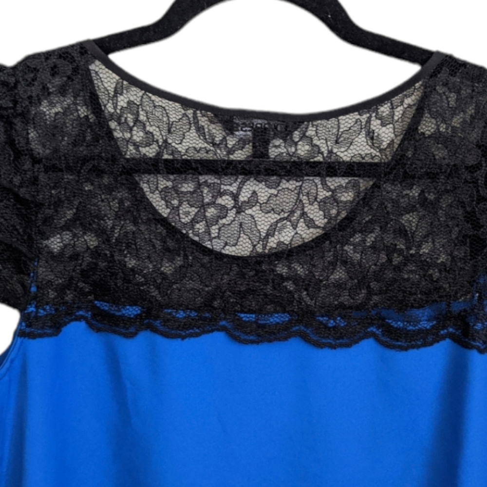 Express Blue Lace Top with Ruffle Sleeves - Size M 💙🖤 - Picture 5 of 7